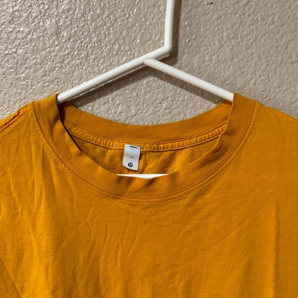 Lululemon Top - Picture 2 of 2